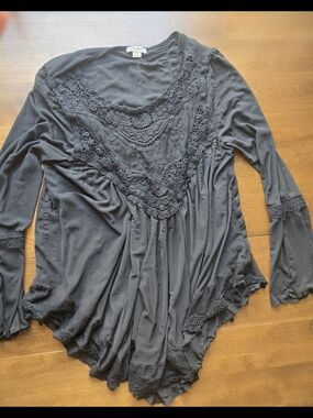 Ultra Pink Black Lace Boho Blouse Size Medium Long Sleeve Crochet Detail Top